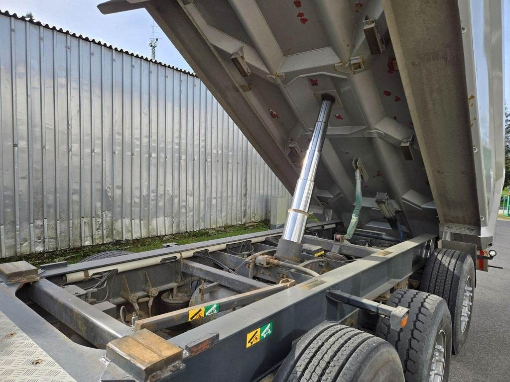 Maur TIPPER TRAILER 3 AXEL  - Sklápěcí přívěs: obrázek 2 Maur TIPPER TRAILER 3 AXEL  - Sklápěcí přívěs: obrázek 2