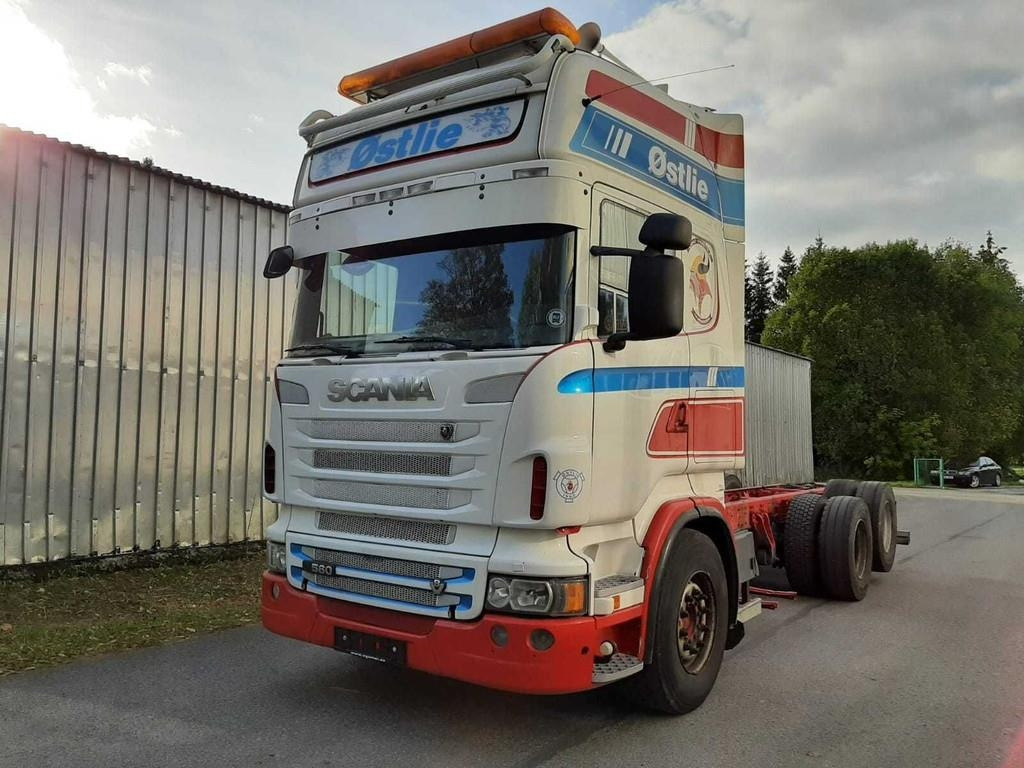 Scania R560 6X2 CHASSY 412kW - Podvozek s kabinou: obrázek 1 Scania R560 6X2 CHASSY 412kW - Podvozek s kabinou: obrázek 1