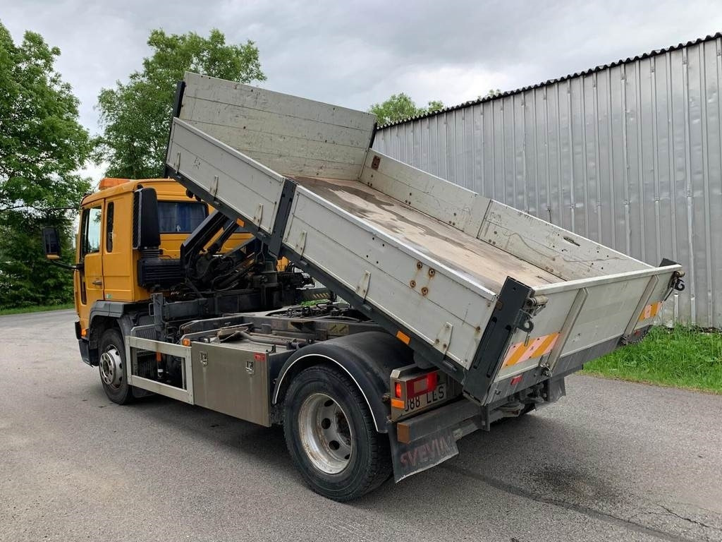 Volvo FL615 + HIAB 027-2 - Sklápěč: obrázek 2 Volvo FL615 + HIAB 027-2 - Sklápěč: obrázek 2