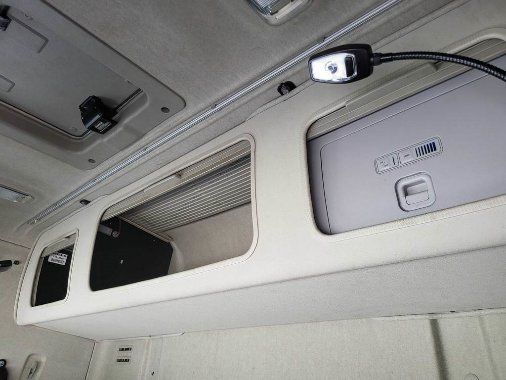 Volvo FM 420 6X2*4 SIDEOPENING 315kW  leasing Volvo FM 420 6X2*4 SIDEOPENING 315kW: obrázek 13