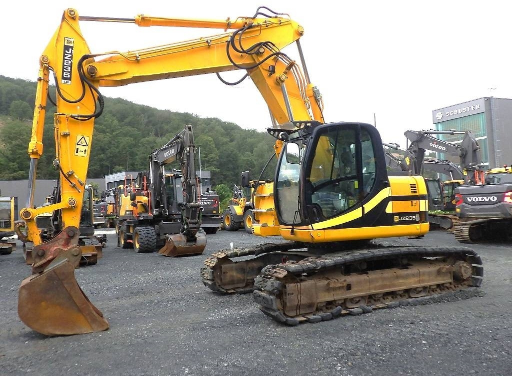 JCB JZ 235 LC - Pásové rýpadlo: obrázek 1 JCB JZ 235 LC - Pásové rýpadlo: obrázek 1