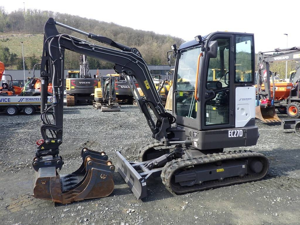 Mini rýpadlo Volvo EC 27 D mit Powertilt: obrázek 1