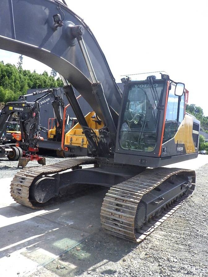 Volvo EC 300 E - Pásové rýpadlo: obrázek 2 Volvo EC 300 E - Pásové rýpadlo: obrázek 2