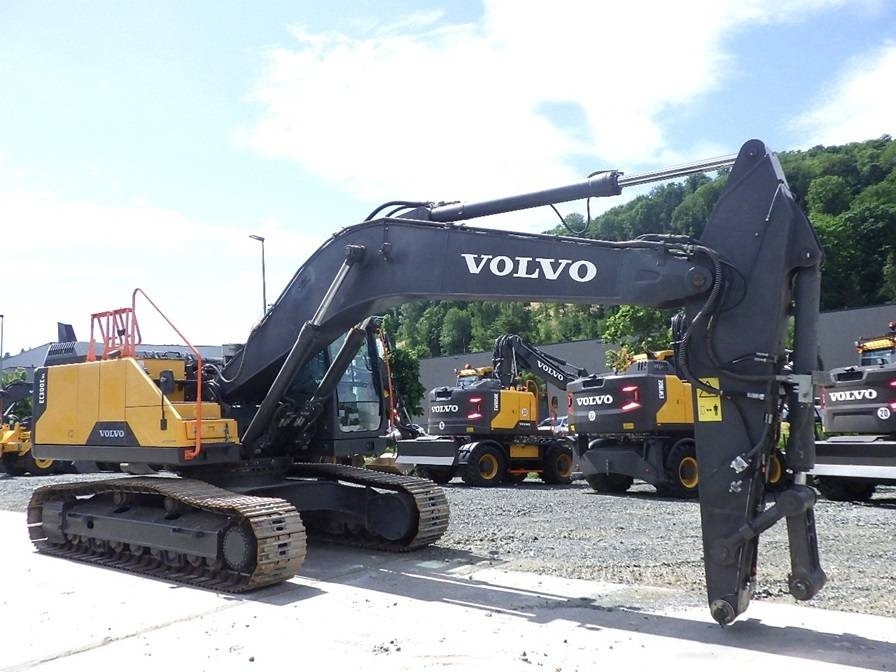 Volvo EC 300 E - Pásové rýpadlo: obrázek 3 Volvo EC 300 E - Pásové rýpadlo: obrázek 3