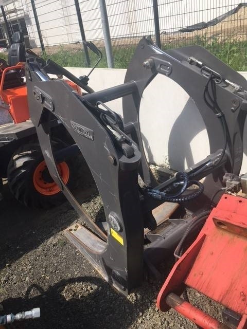 Volvo Holzgreifer Mod. 80832 für Radlader - Drapák pro Stavební technika: obrázek 2 Volvo Holzgreifer Mod. 80832 für Radlader - Drapák pro Stavební technika: obrázek 2