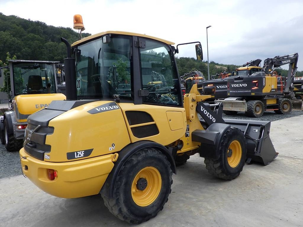 Volvo L 25 F - Kolový nakladač: obrázek 4 Volvo L 25 F - Kolový nakladač: obrázek 4