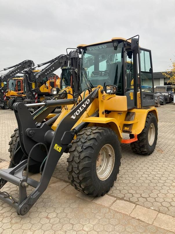 Volvo L 35 G - Kolový nakladač: obrázek 1 Volvo L 35 G - Kolový nakladač: obrázek 1
