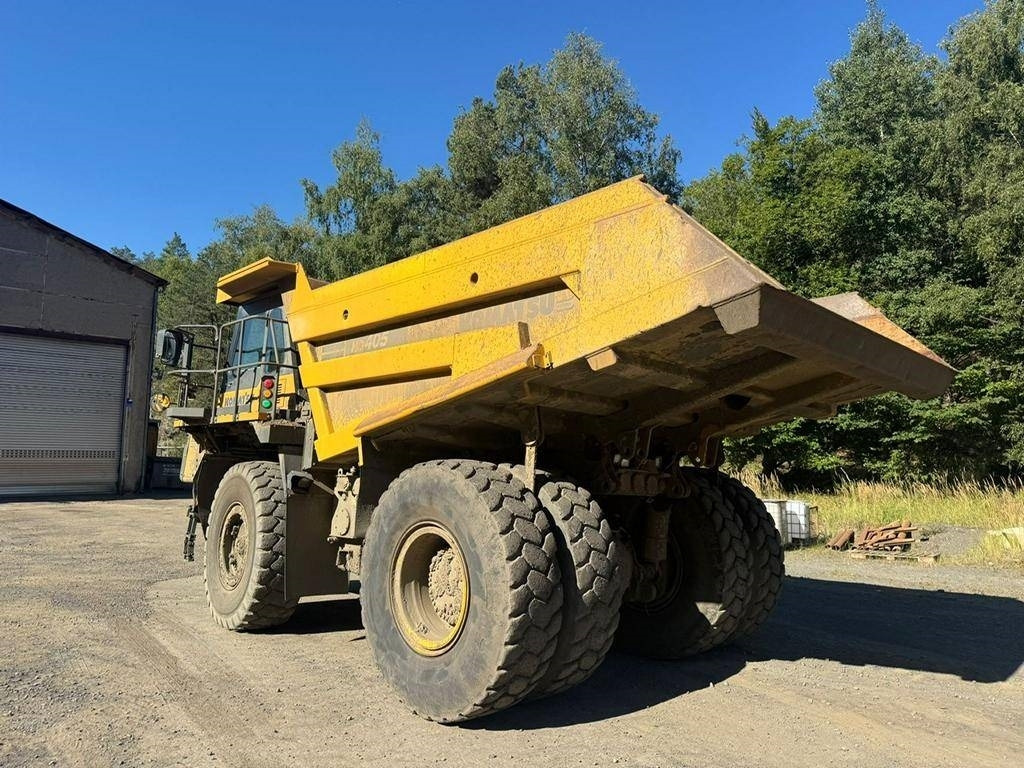 Komatsu HD 405-8 - Pevný dempr: obrázek 3 Komatsu HD 405-8 - Pevný dempr: obrázek 3