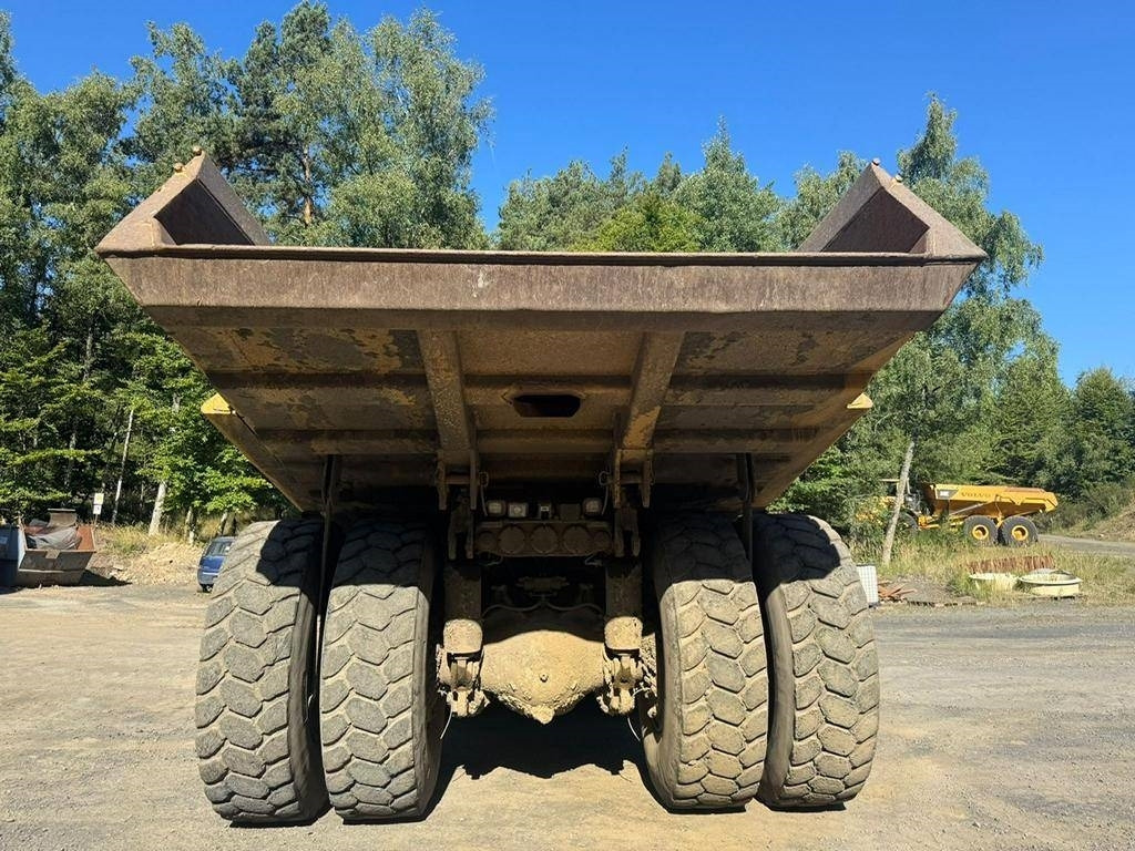 Komatsu HD 405-8 - Pevný dempr: obrázek 4 Komatsu HD 405-8 - Pevný dempr: obrázek 4