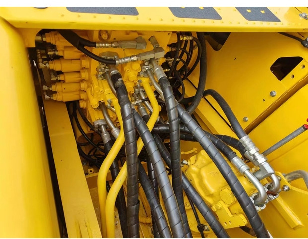 2022 Komatsu PC200-8 - Pásové rýpadlo: obrázek 5 2022 Komatsu PC200-8 - Pásové rýpadlo: obrázek 5