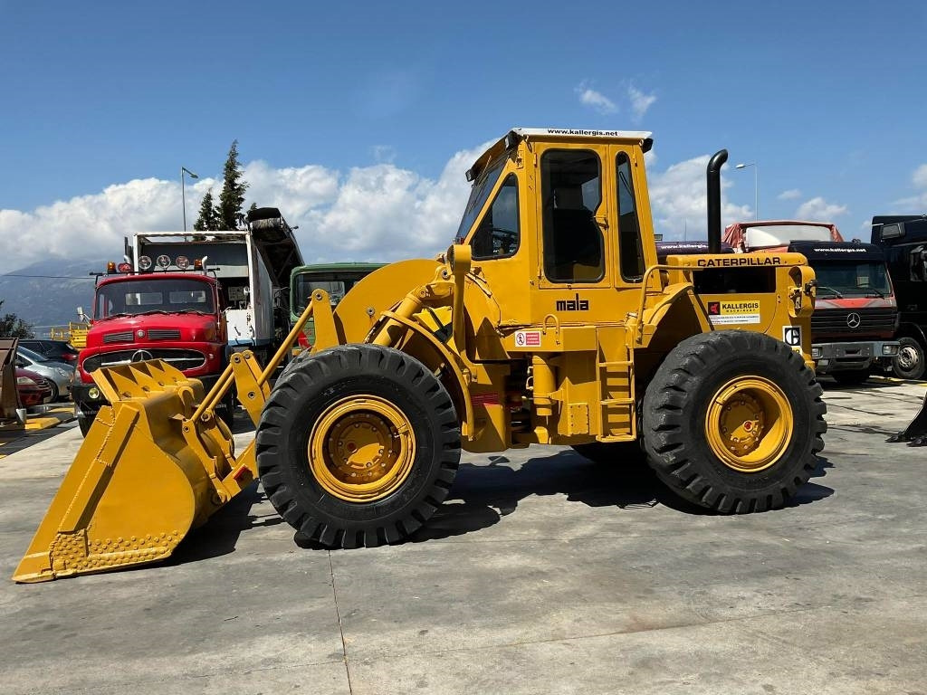 CAT 950 C - Kolový nakladač: obrázek 2 CAT 950 C - Kolový nakladač: obrázek 2