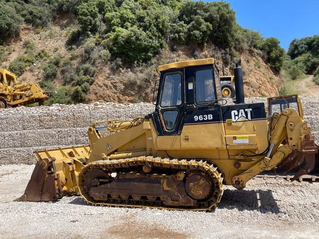 Pásový nakladač CAT 963B: obrázek 6