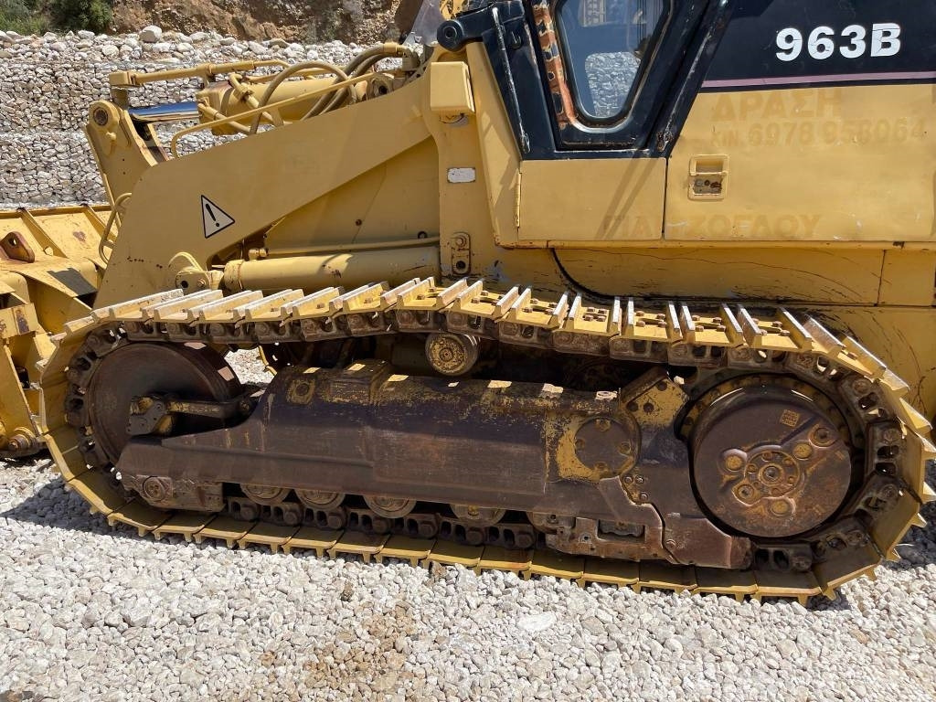 Pásový nakladač CAT 963B: obrázek 16