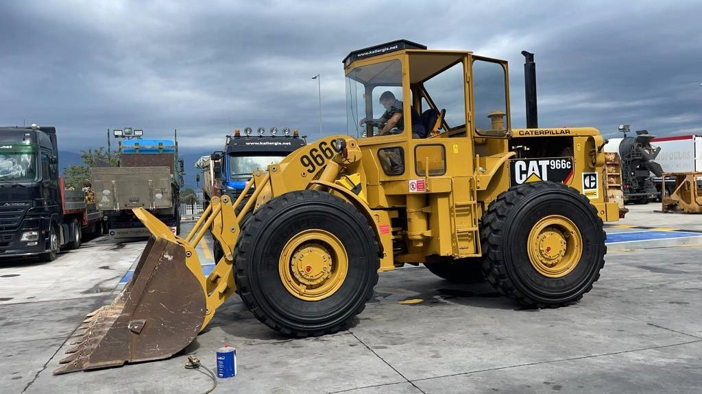 CAT 966 C - Kolový nakladač: obrázek 5 CAT 966 C - Kolový nakladač: obrázek 5