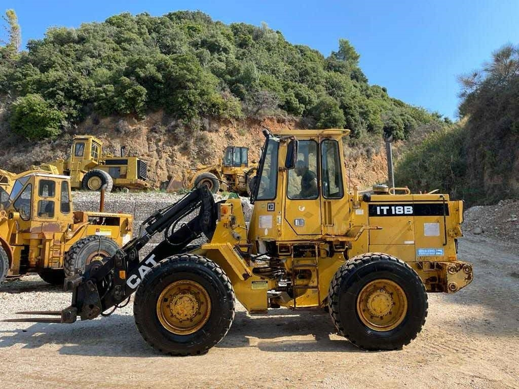 Kolový nakladač CAT IT 18 B: obrázek 14