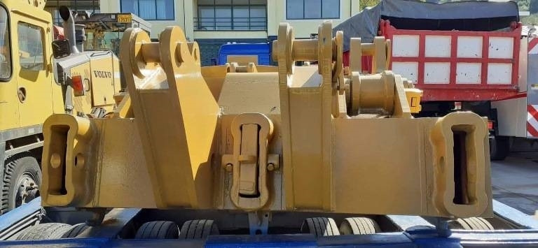 CAT MULTISHANK RIPPER FOR D7G/H - Buldozer: obrázek 2 CAT MULTISHANK RIPPER FOR D7G/H - Buldozer: obrázek 2