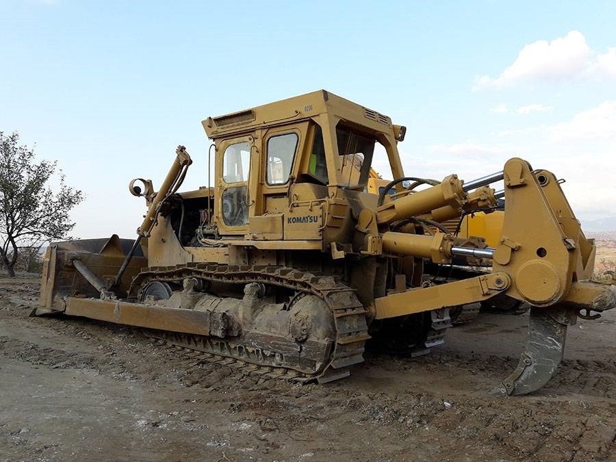 Komatsu D 155 A-1 - Buldozer: obrázek 2 Komatsu D 155 A-1 - Buldozer: obrázek 2