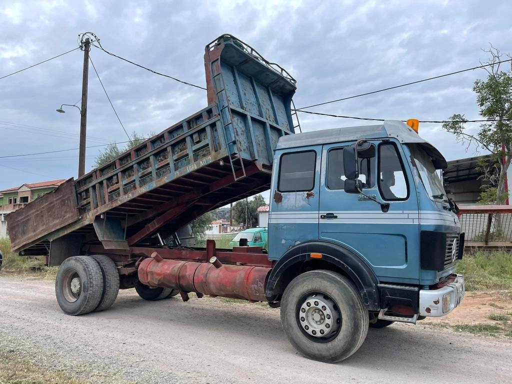 Sklápěč Mercedes-Benz 1932 4x2: obrázek 6