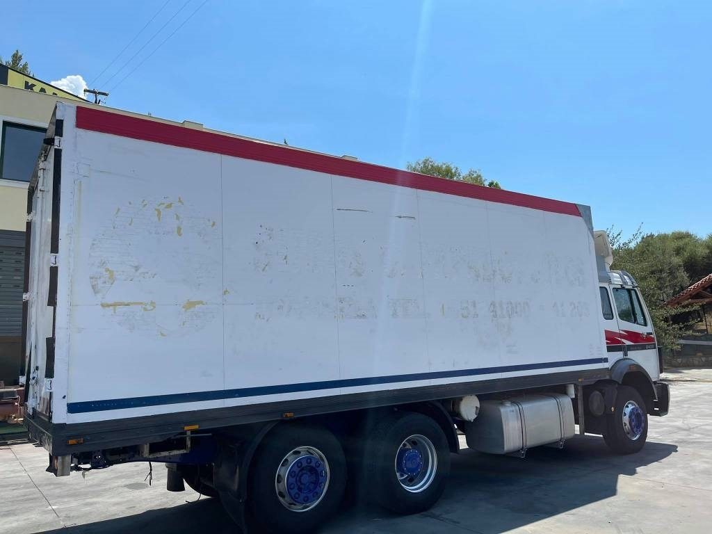 Mercedes-Benz 2435L leasing Mercedes-Benz 2435L: obrázek 14 Mercedes-Benz 2435L leasing Mercedes-Benz 2435L: obrázek 14