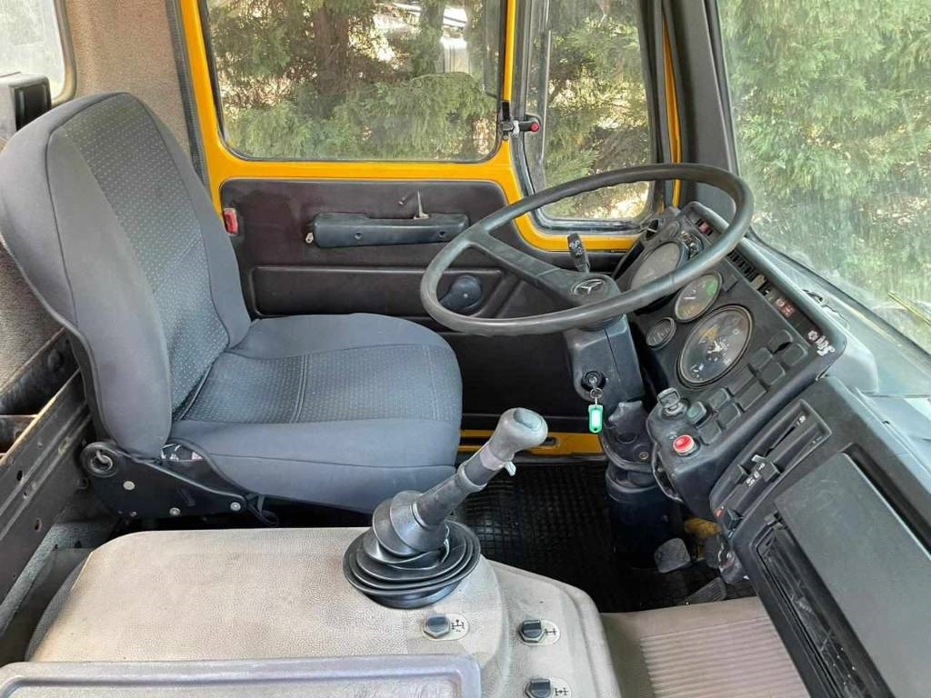 Autodomíchávač Mercedes-Benz 3229 V8 8X4: obrázek 11