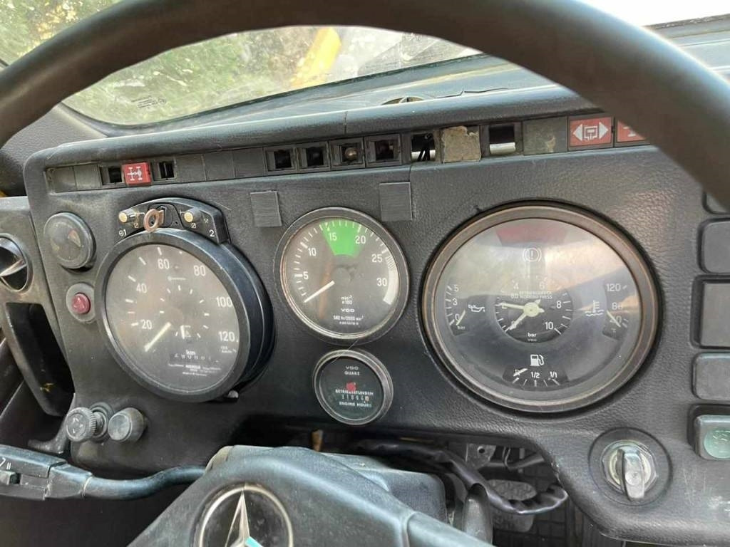 Autodomíchávač Mercedes-Benz 3229 V8 8X4: obrázek 7
