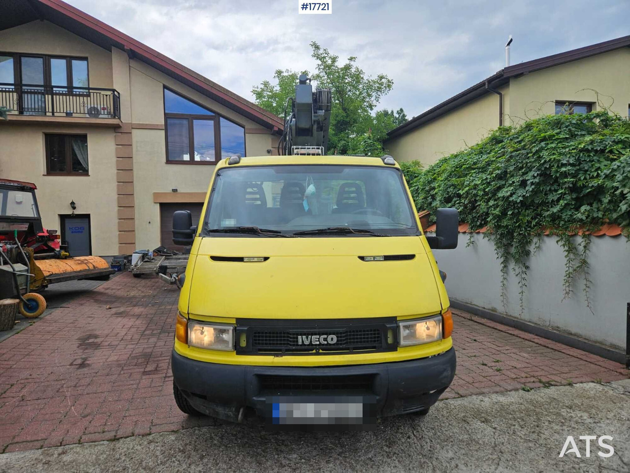 2000 Iveco Daily 35C11 - Přívěsná plošina: obrázek 3 2000 Iveco Daily 35C11 - Přívěsná plošina: obrázek 3
