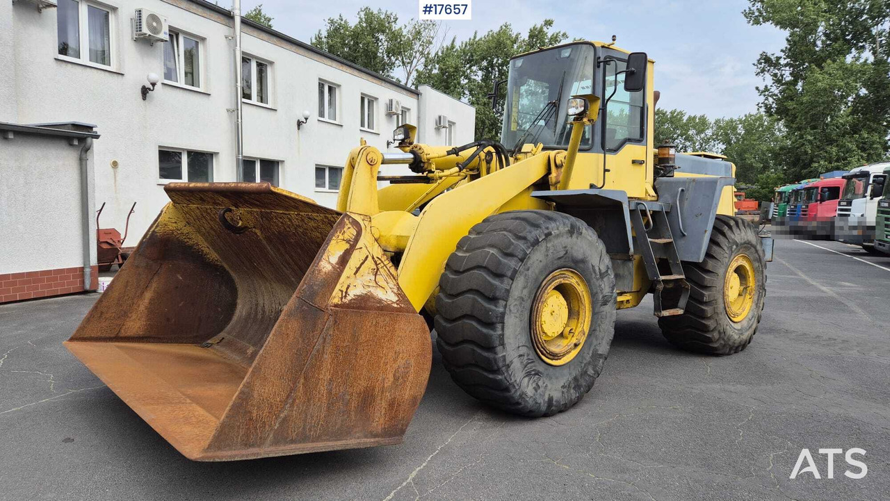 2000 Komatsu WA420-3H - Kolový nakladač: obrázek 1 2000 Komatsu WA420-3H - Kolový nakladač: obrázek 1