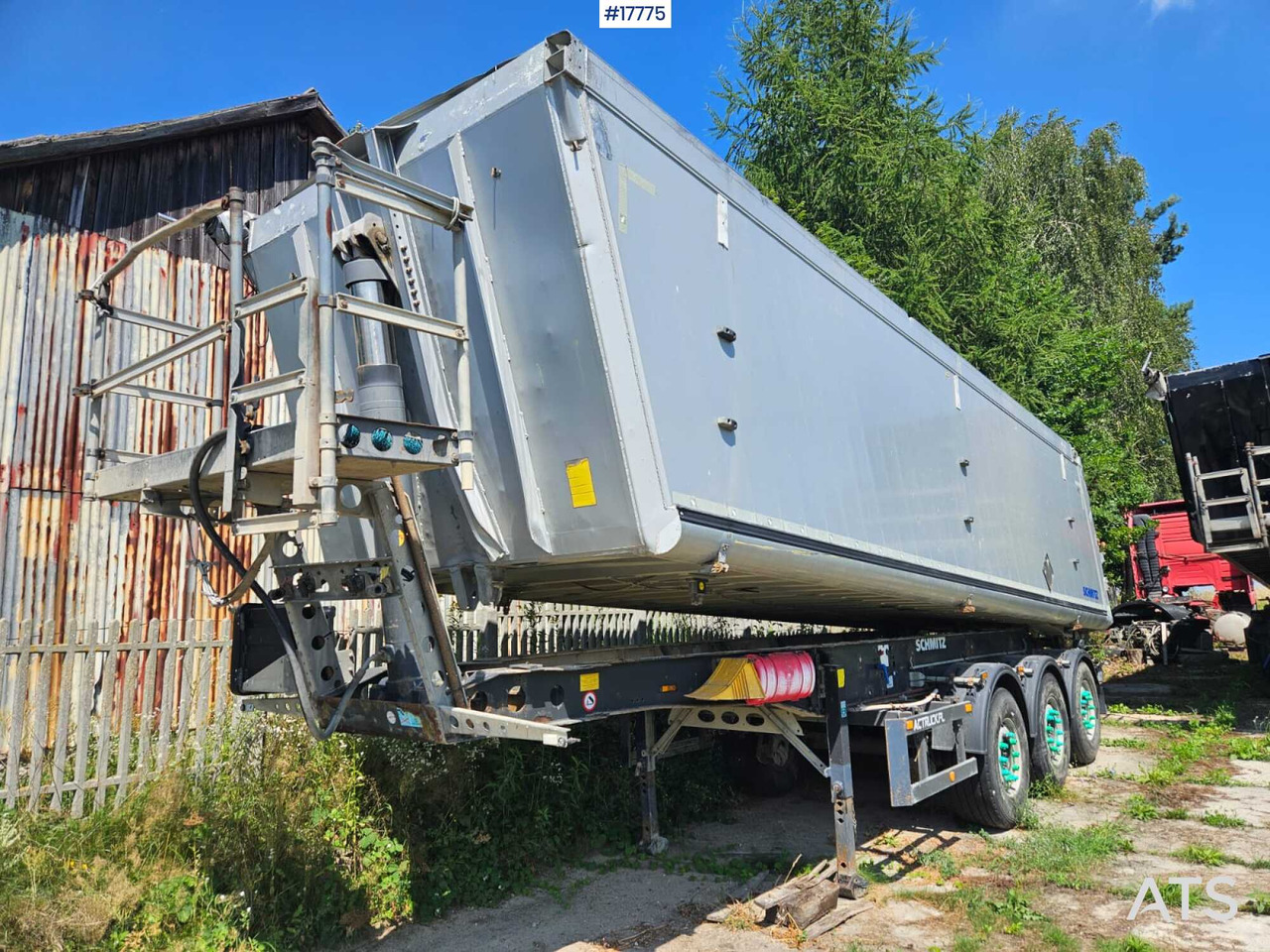2013 Schmitz SKI 24 - Sklápěcí návěs: obrázek 1 2013 Schmitz SKI 24 - Sklápěcí návěs: obrázek 1