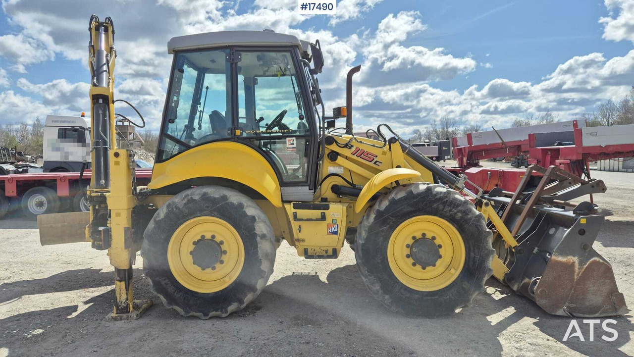 Backhoe Loader NEW HOLLAND B115C (2015) - Rýpadlo-nakladač: obrázek 4 Backhoe Loader NEW HOLLAND B115C (2015) - Rýpadlo-nakladač: obrázek 4