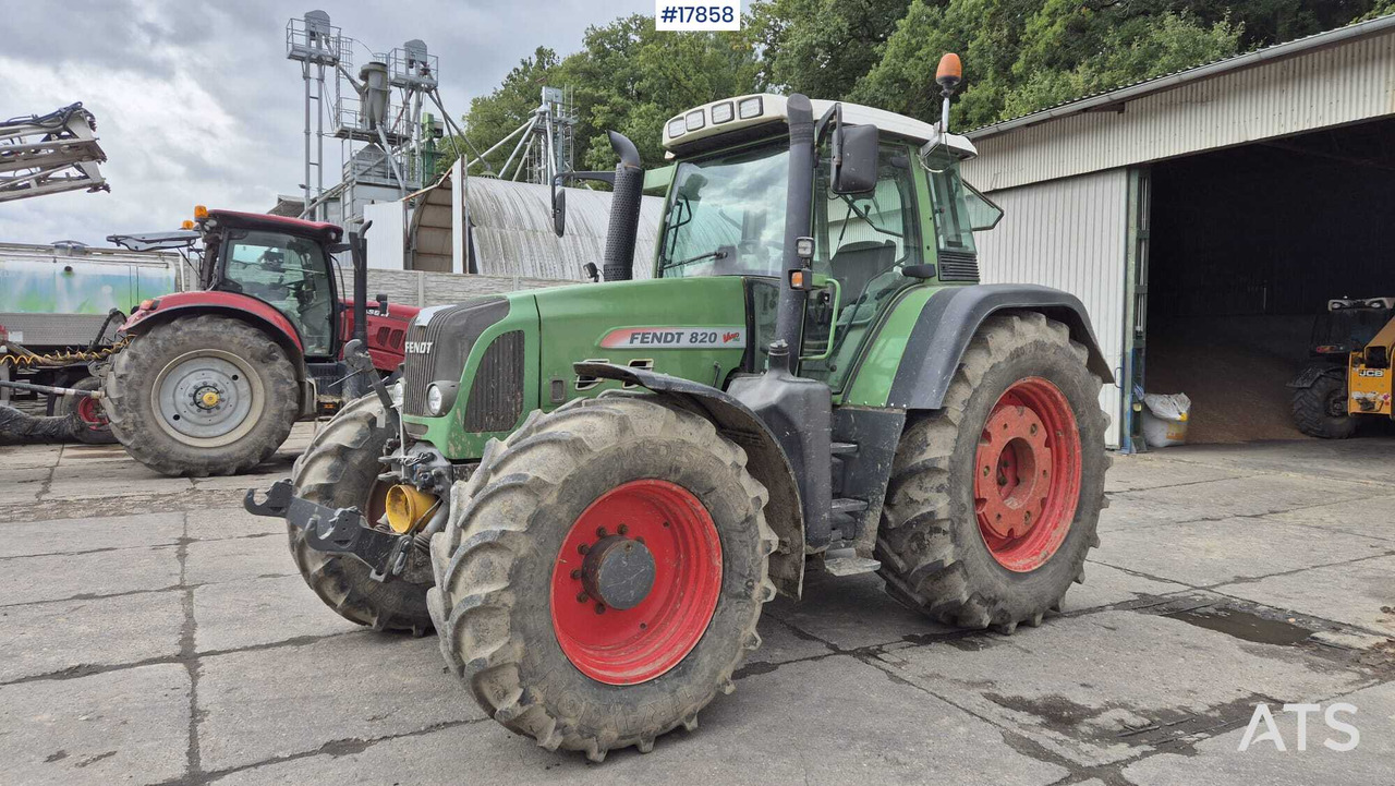 FENDT 820 VARIO TMS agricultural tractor (2011) - Traktor: obrázek 4 FENDT 820 VARIO TMS agricultural tractor (2011) - Traktor: obrázek 4