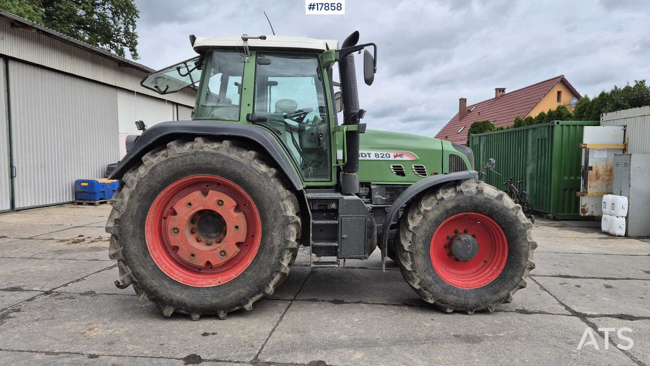 FENDT 820 VARIO TMS agricultural tractor (2011) - Traktor: obrázek 5 FENDT 820 VARIO TMS agricultural tractor (2011) - Traktor: obrázek 5
