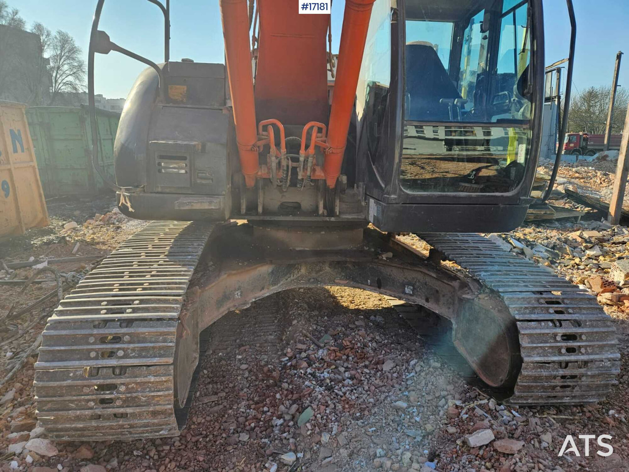 Hydraulic excavator Hitachi ZX225 LC (2013) - Pásové rýpadlo: obrázek 5 Hydraulic excavator Hitachi ZX225 LC (2013) - Pásové rýpadlo: obrázek 5