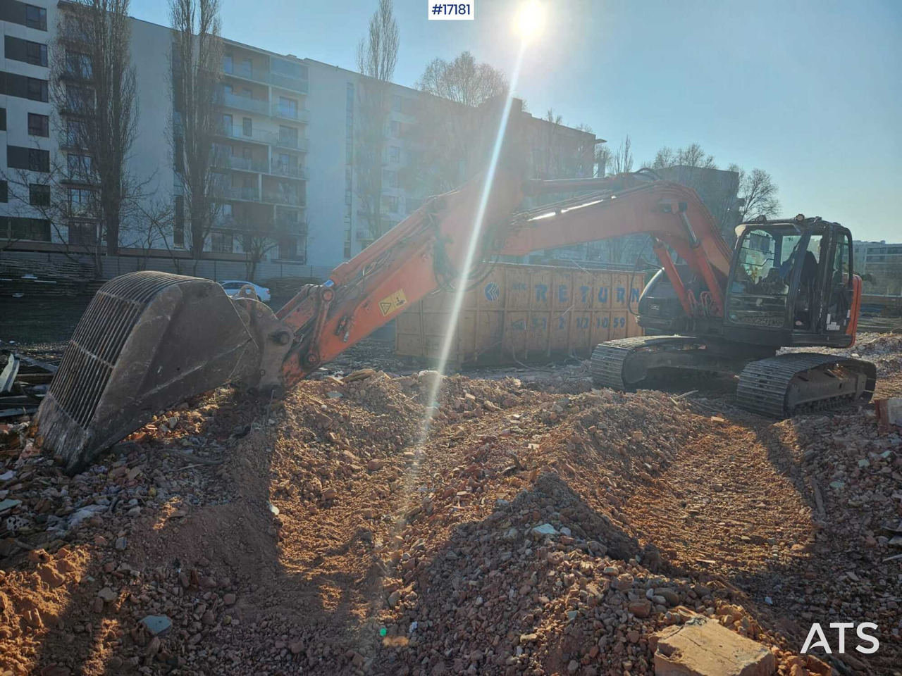 Hydraulic excavator Hitachi ZX225 LC (2013) - Pásové rýpadlo: obrázek 3 Hydraulic excavator Hitachi ZX225 LC (2013) - Pásové rýpadlo: obrázek 3