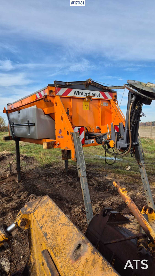 EPOKE SH3401 5m3 sand/salt spreader (2007) - Jiná technika: obrázek 2 EPOKE SH3401 5m3 sand/salt spreader (2007) - Jiná technika: obrázek 2
