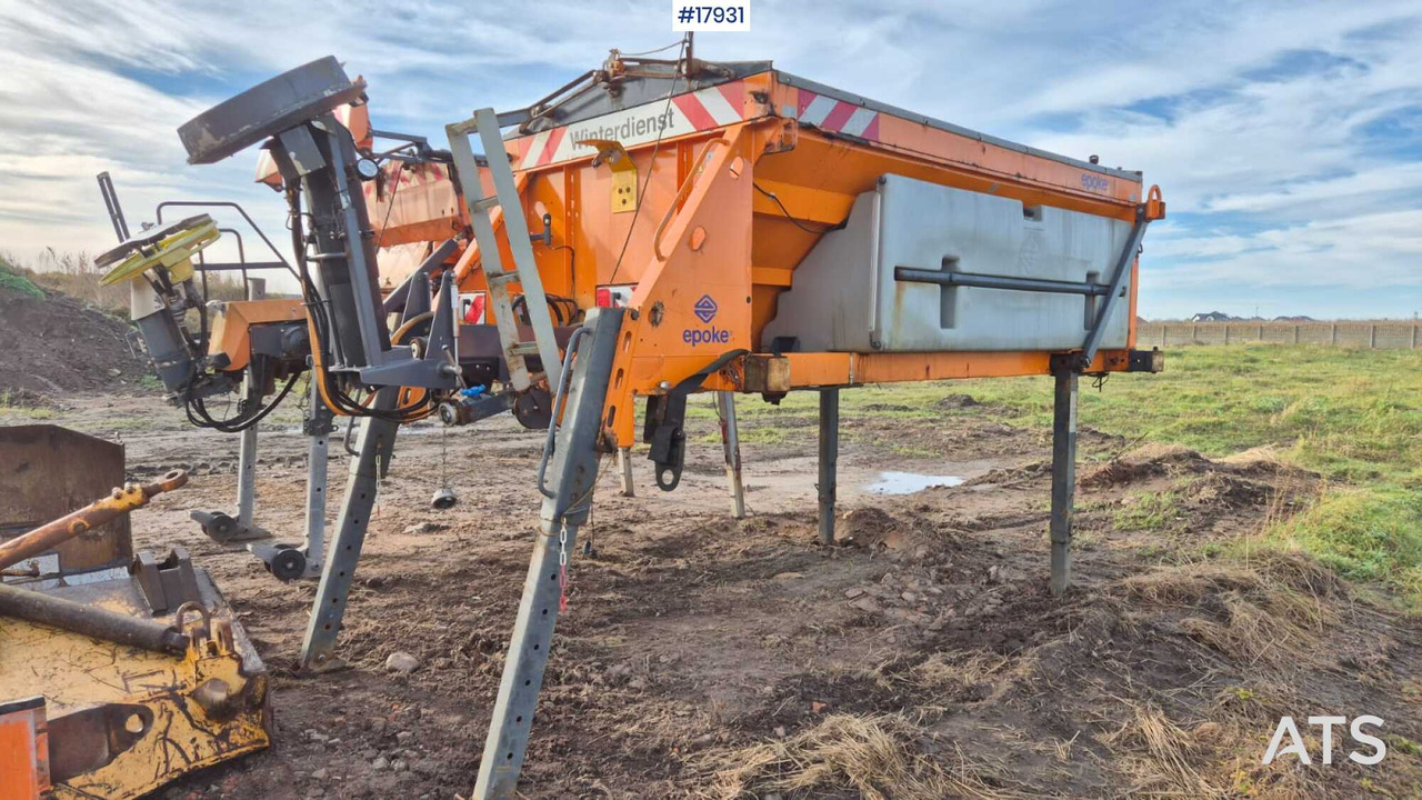 EPOKE SH3401 5m3 sand/salt spreader (2007) - Jiná technika: obrázek 1 EPOKE SH3401 5m3 sand/salt spreader (2007) - Jiná technika: obrázek 1