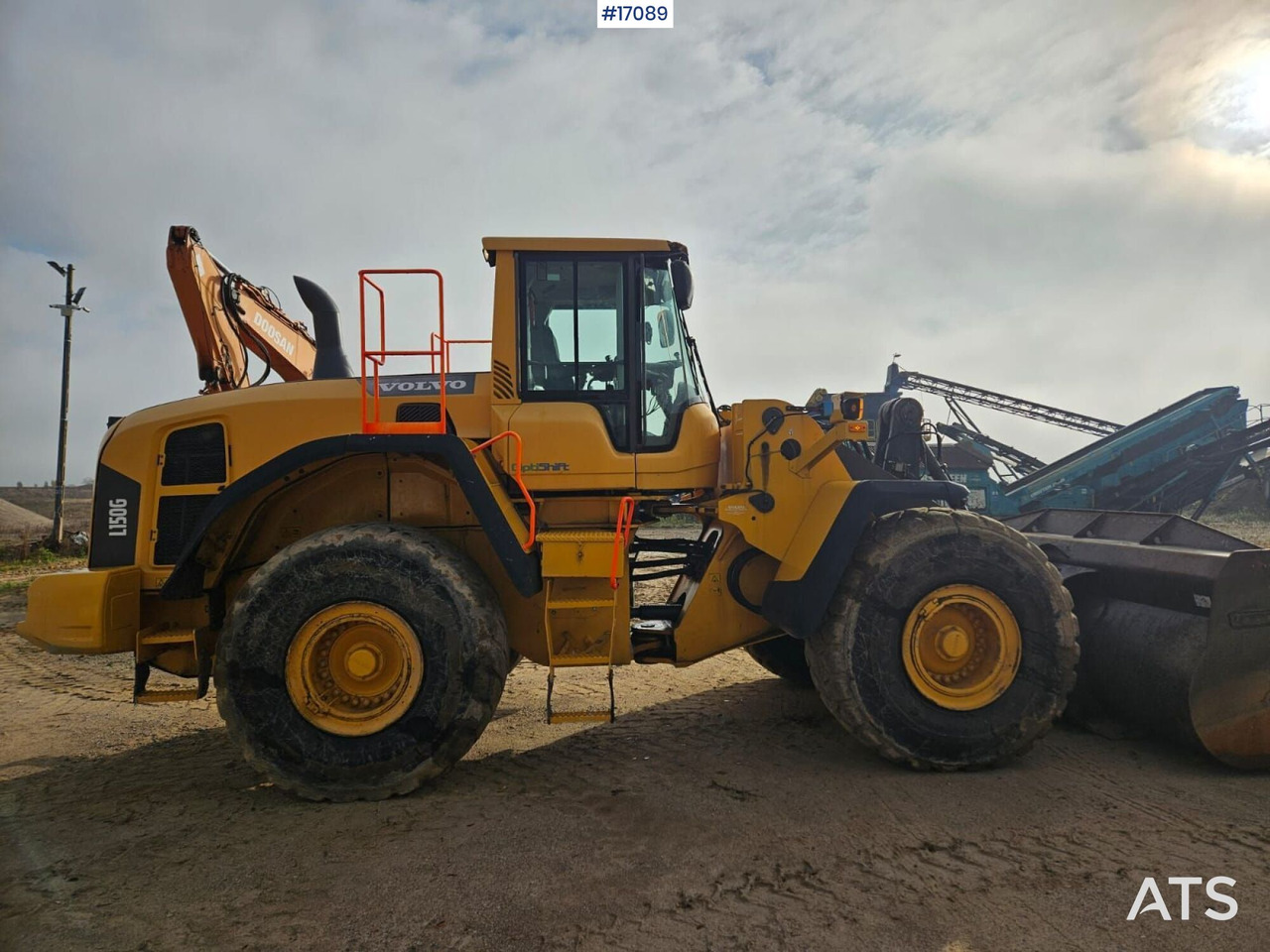 Ładowarka kołowa VOLVO L150G (2012) - Kolový nakladač: obrázek 5 Ładowarka kołowa VOLVO L150G (2012) - Kolový nakladač: obrázek 5
