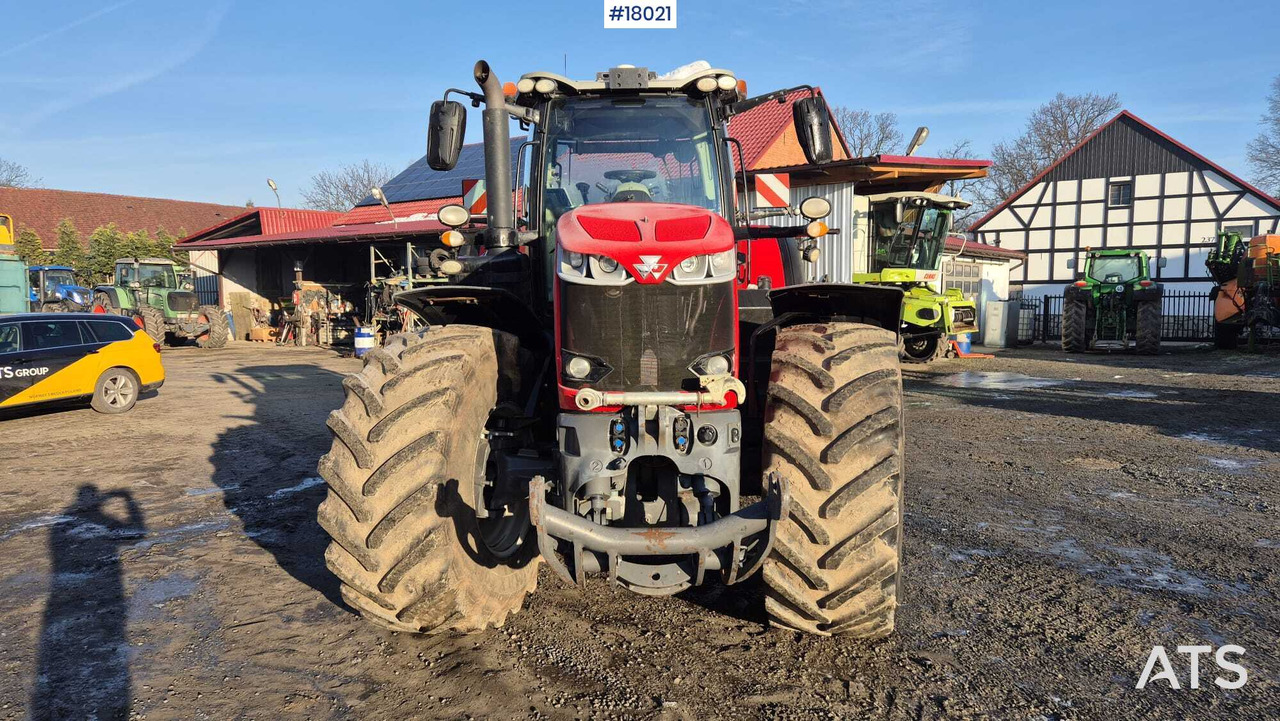 Massey Ferguson 8740S agricultural tractor (2019) - Traktor: obrázek 2 Massey Ferguson 8740S agricultural tractor (2019) - Traktor: obrázek 2