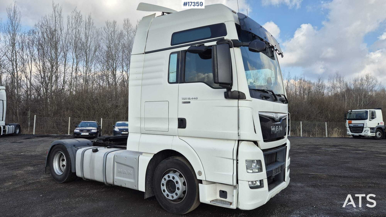 Truck tractor MAN TGX 18.440 EfficientLine 2 (2016) - Tahač: obrázek 2 Truck tractor MAN TGX 18.440 EfficientLine 2 (2016) - Tahač: obrázek 2