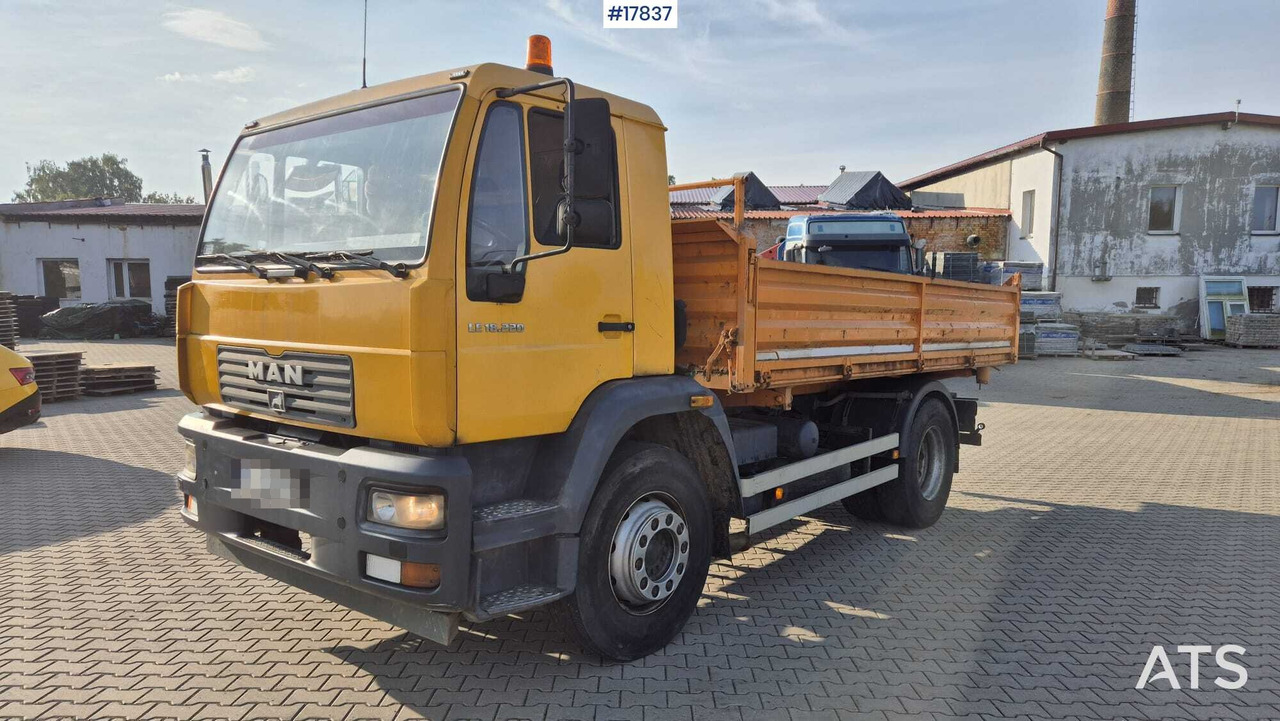 Tipper MAN 18.225 LC (2003) - Sklápěč: obrázek 4 Tipper MAN 18.225 LC (2003) - Sklápěč: obrázek 4