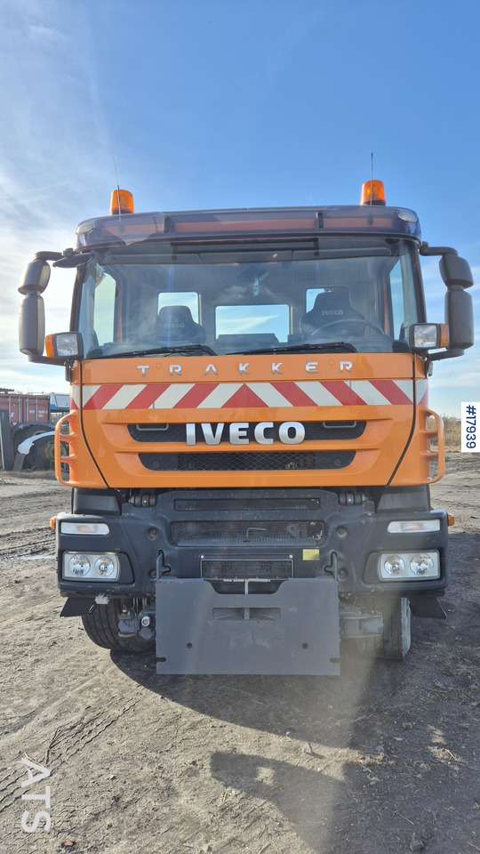 Tipper/sand spreader IVECO TRAKKER 410 6x4 (2008) - Sklápěč: obrázek 3 Tipper/sand spreader IVECO TRAKKER 410 6x4 (2008) - Sklápěč: obrázek 3