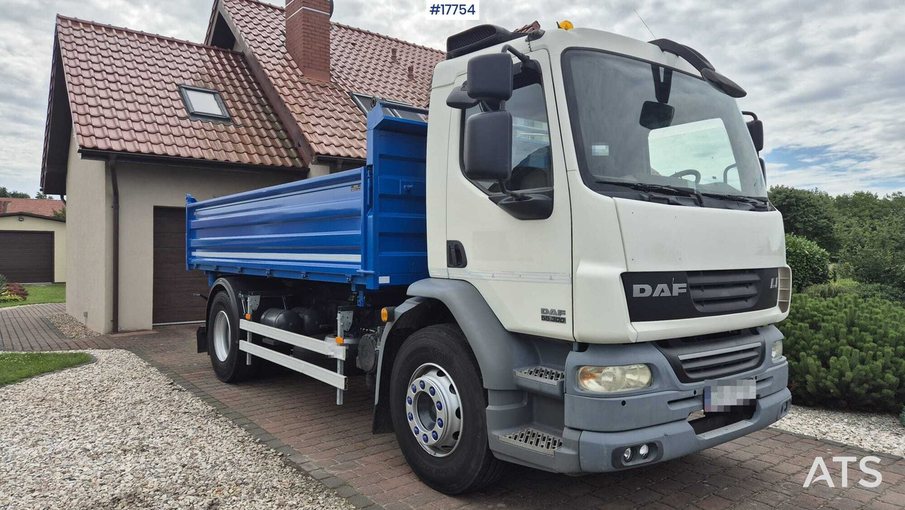 Two-axle tipper DAF LF 55.300 (2013) - Sklápěč: obrázek 1 Two-axle tipper DAF LF 55.300 (2013) - Sklápěč: obrázek 1