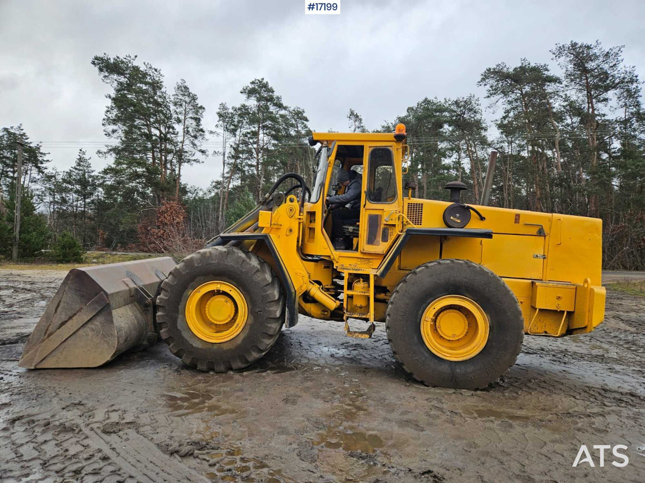 Wheel loader VOLVO 4500 (1984) - Kolový nakladač: obrázek 2 Wheel loader VOLVO 4500 (1984) - Kolový nakladač: obrázek 2