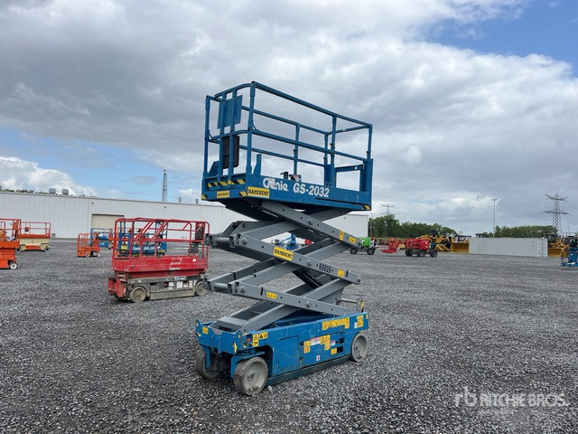 2008 Genie GS-2032 Electric Scissor Lift - Nůžková plošina: obrázek 2 2008 Genie GS-2032 Electric Scissor Lift - Nůžková plošina: obrázek 2
