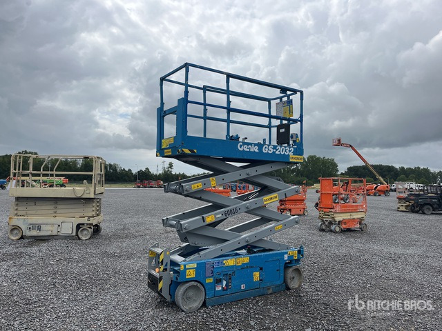 2008 Genie GS-2032 Electric Scissor Lift - Nůžková plošina: obrázek 4 2008 Genie GS-2032 Electric Scissor Lift - Nůžková plošina: obrázek 4