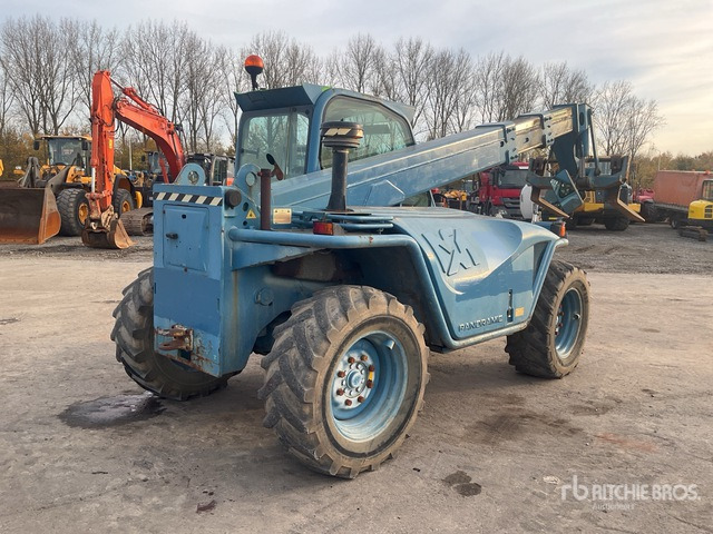 2010 Merlo P34.10 Verreiker - Teleskopický manipulátor: obrázek 3 2010 Merlo P34.10 Verreiker - Teleskopický manipulátor: obrázek 3