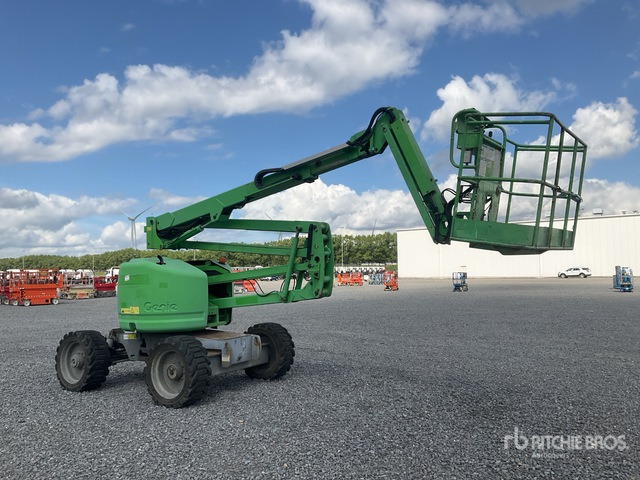 2011 Genie Z-45/25 4WD Diesel Articulating Boom Lift - Kloubová plošina: obrázek 4 2011 Genie Z-45/25 4WD Diesel Articulating Boom Lift - Kloubová plošina: obrázek 4