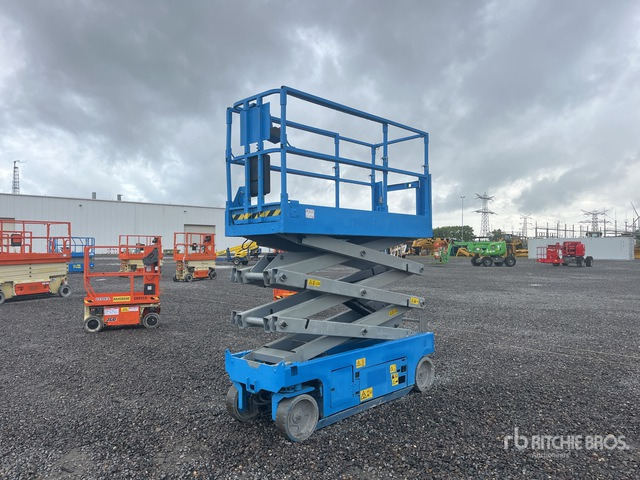 2015 Genie GS-2032 Electric Scissor Lift - Nůžková plošina: obrázek 2 2015 Genie GS-2032 Electric Scissor Lift - Nůžková plošina: obrázek 2