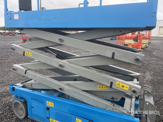 2015 Genie GS-2032 Electric Scissor Lift - Nůžková plošina: obrázek 5 2015 Genie GS-2032 Electric Scissor Lift - Nůžková plošina: obrázek 5