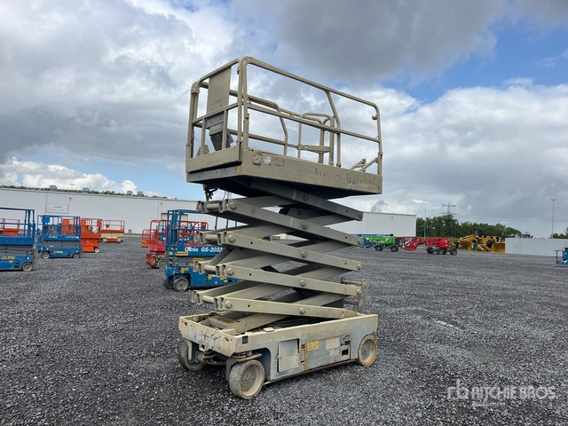 2015 Genie GS-3246 Electric Scissor Lift - Nůžková plošina: obrázek 1 2015 Genie GS-3246 Electric Scissor Lift - Nůžková plošina: obrázek 1