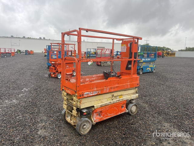 2015 JLG 1930ES Electric Scissor Lift - Nůžková plošina: obrázek 3 2015 JLG 1930ES Electric Scissor Lift - Nůžková plošina: obrázek 3